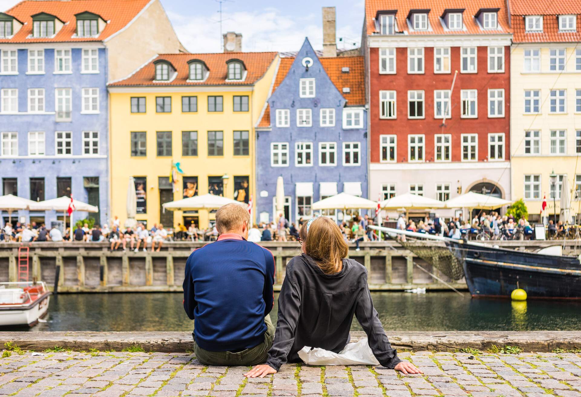 DEST_DENMARK_COPENHAGEN_NYHAVN_shutterstock-premier_1151332223