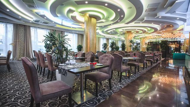 Ramada Wyndham Kazan City Center Kasan      Angebote momondo